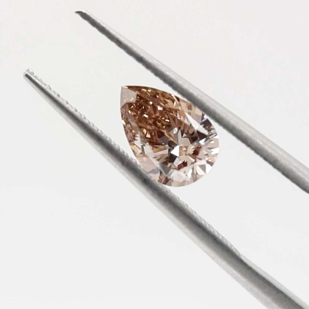67772 Pear 1.04ct FB VVS2