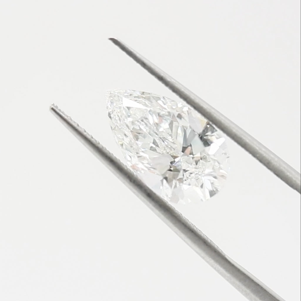 68650 Pear 3.00ct E VS1