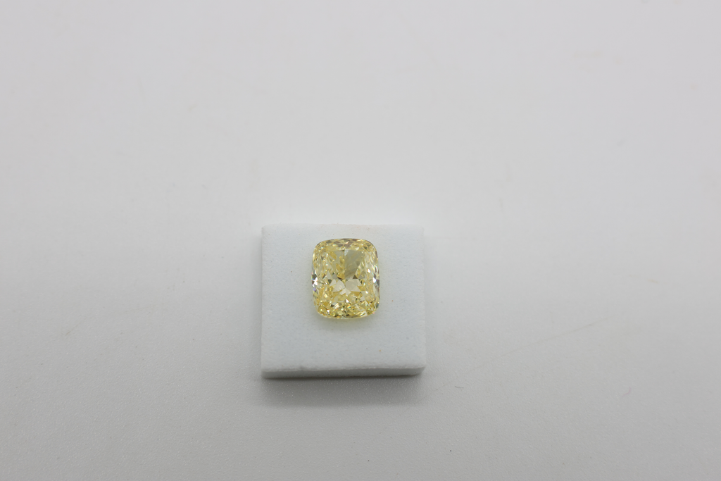 70343 Cushion 2.08ct FY VS1
