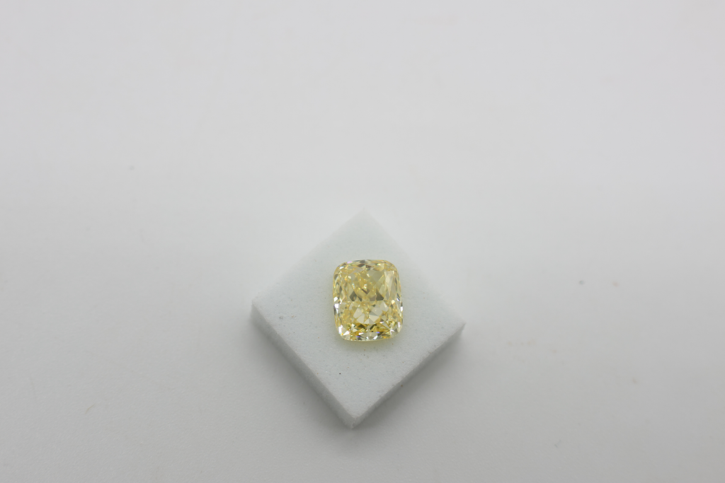 70344 Cushion 2.09ct FY VS1