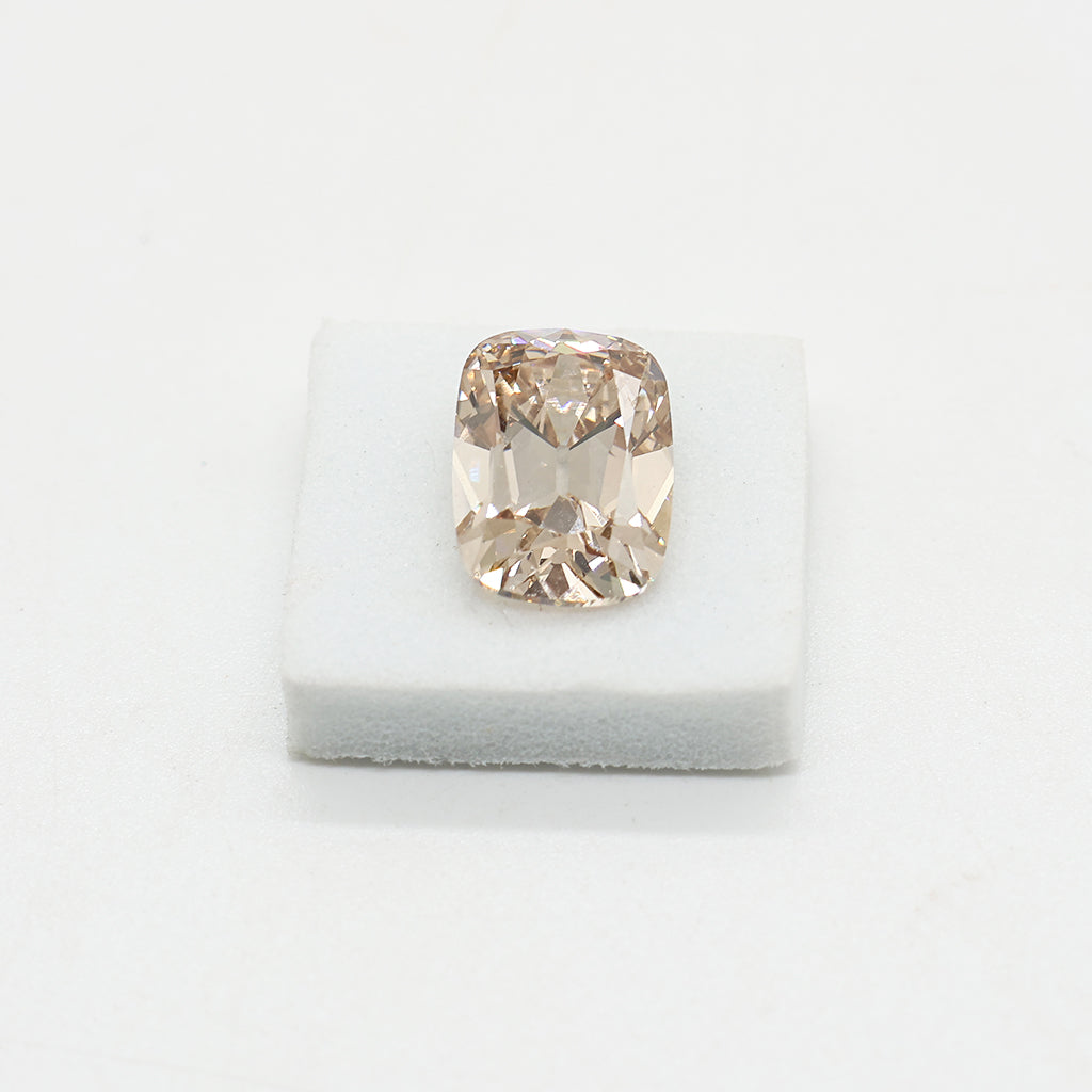 0647 Cushion 1.51ct Light Brown VS1