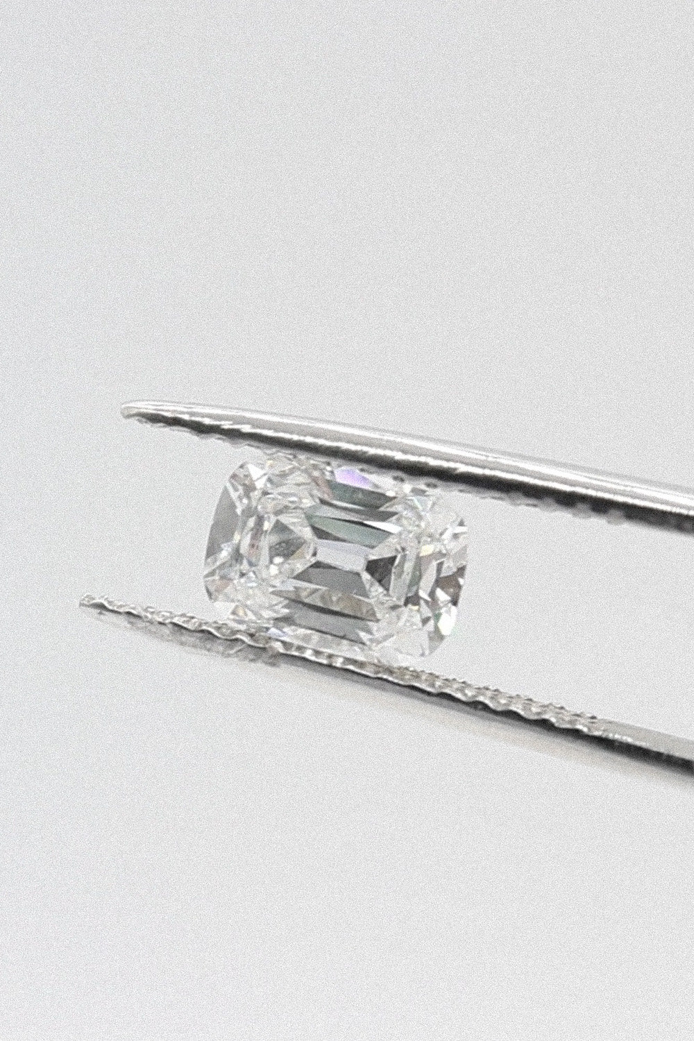 5704 Cushion 1.51ct E VVS1