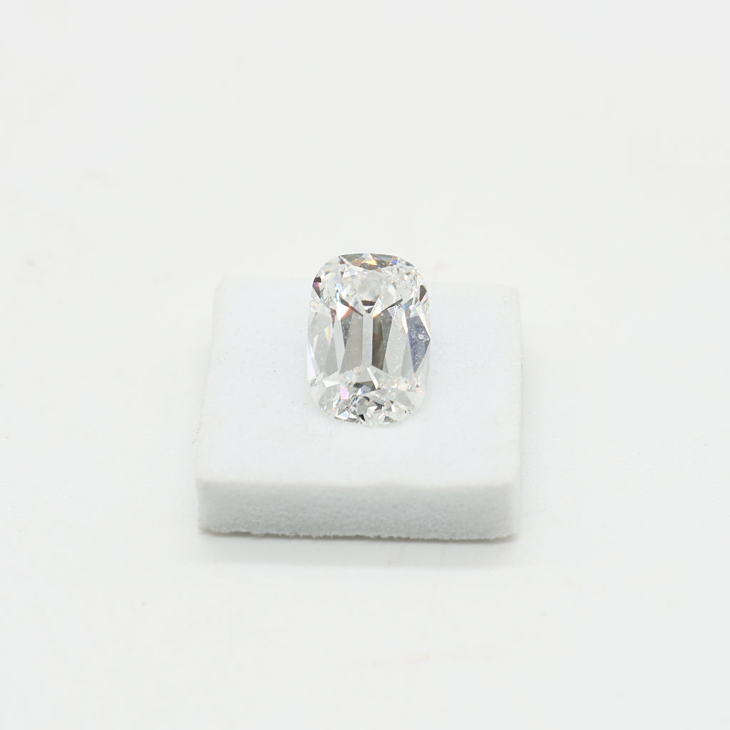 9885 Cushion 1.57ct E VS1