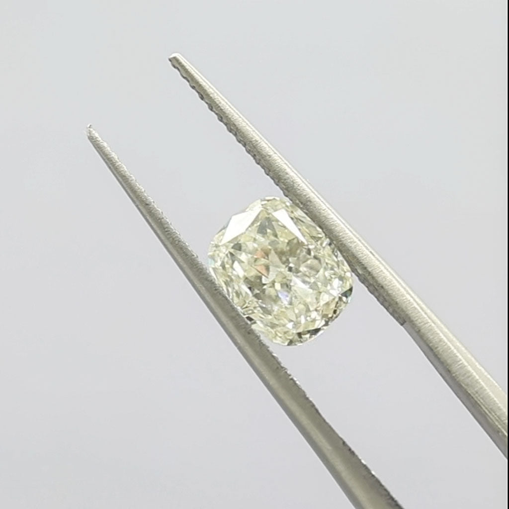 88105 Cushion 2.03ct M VVS2