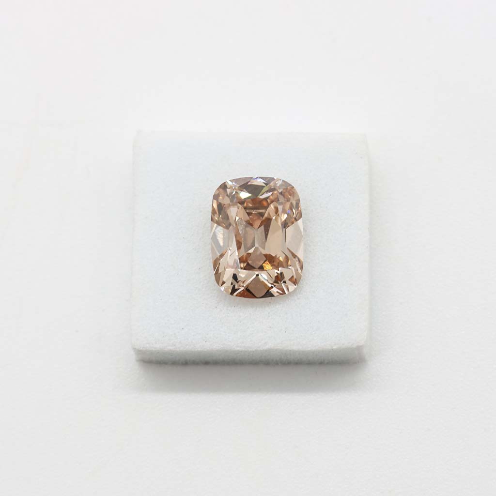 5426 Cushion 2.12ct Light Brown VS1