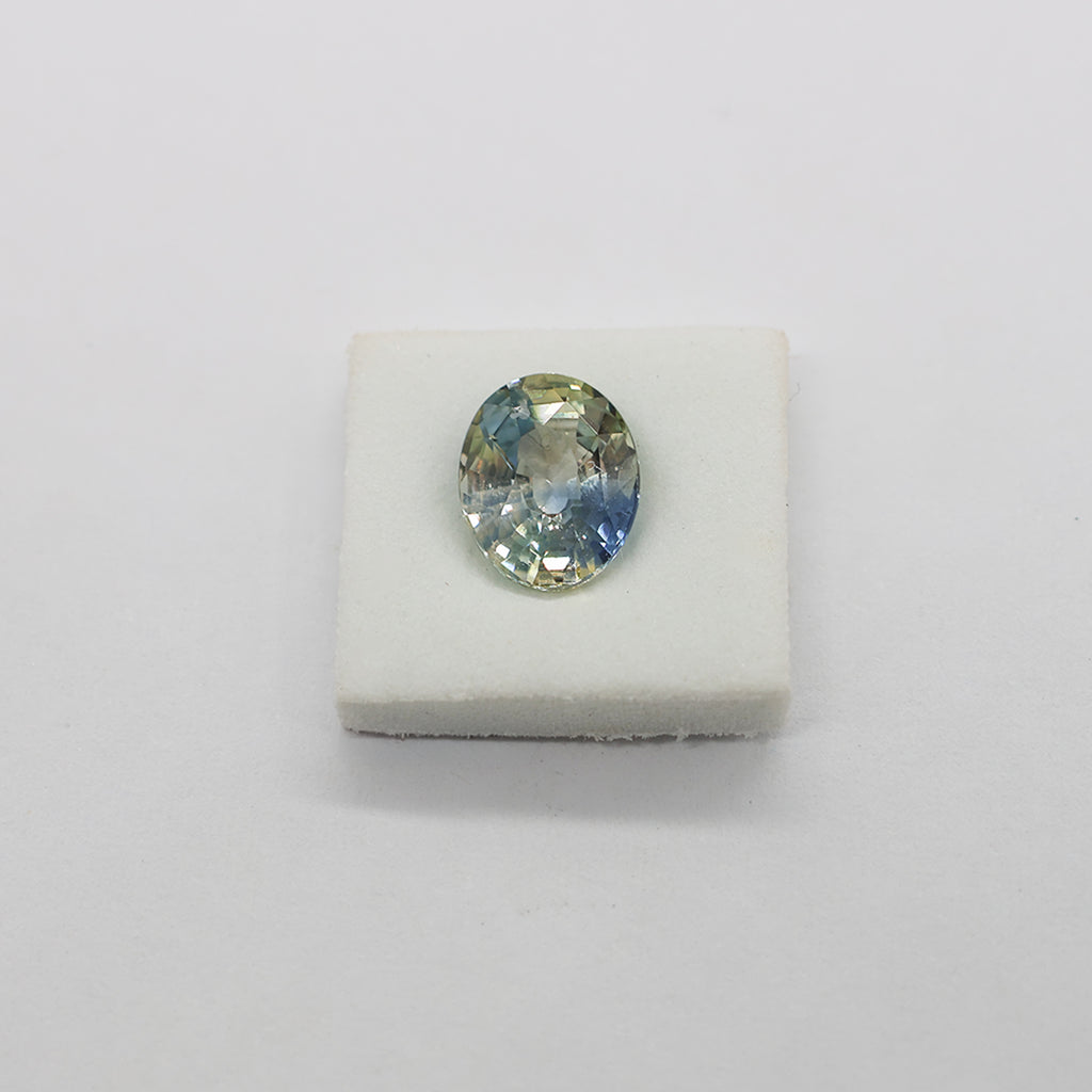 8181 Oval 1.65ct Bi-Colour Ceylon Sapphire