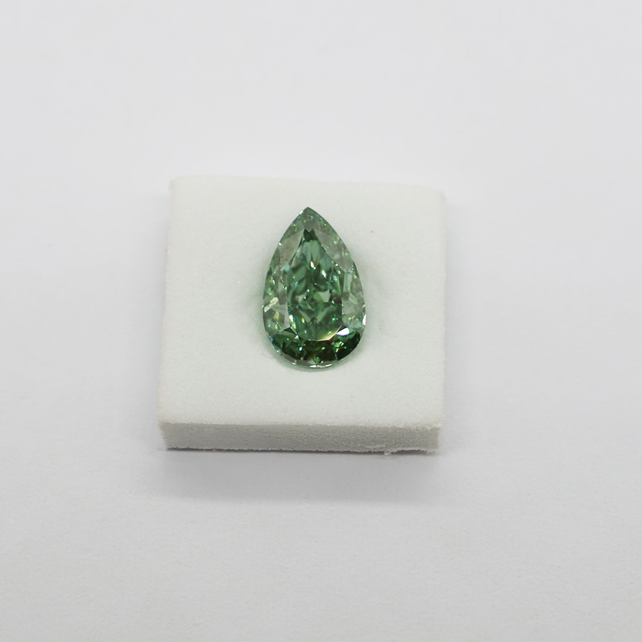 02394 Pear 1.21ct Green VVS2
