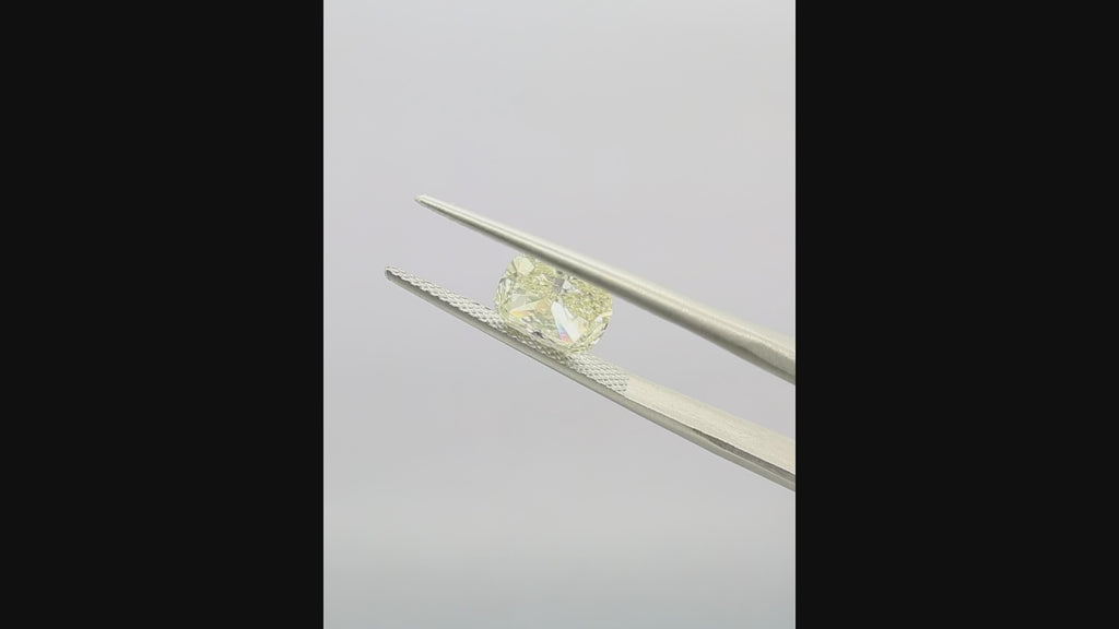 05472 Cushion 2.02ct U-V VVS2