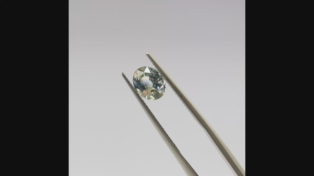 8181 Oval 1.65ct Bi-Colour Ceylon Sapphire