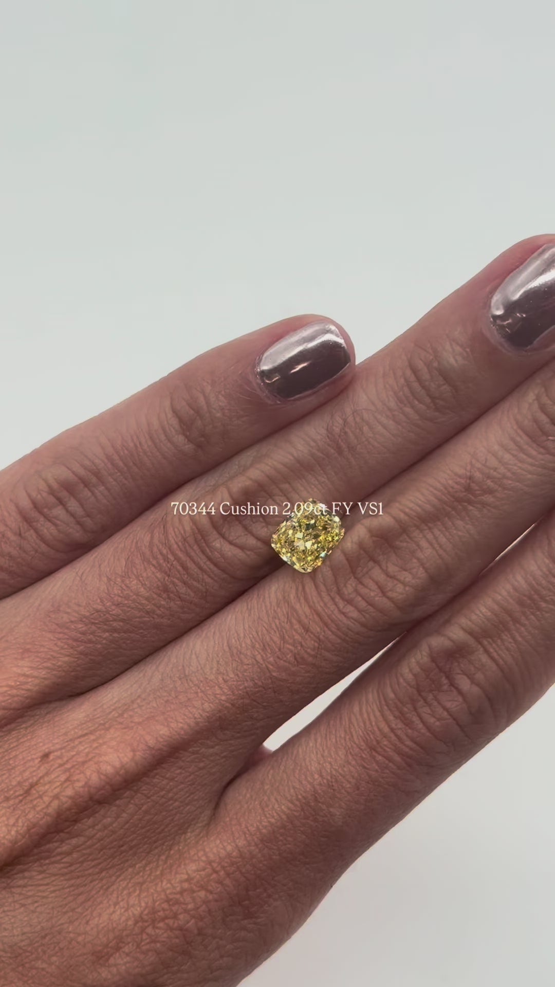 70344 Cushion 2.09ct FY VS1