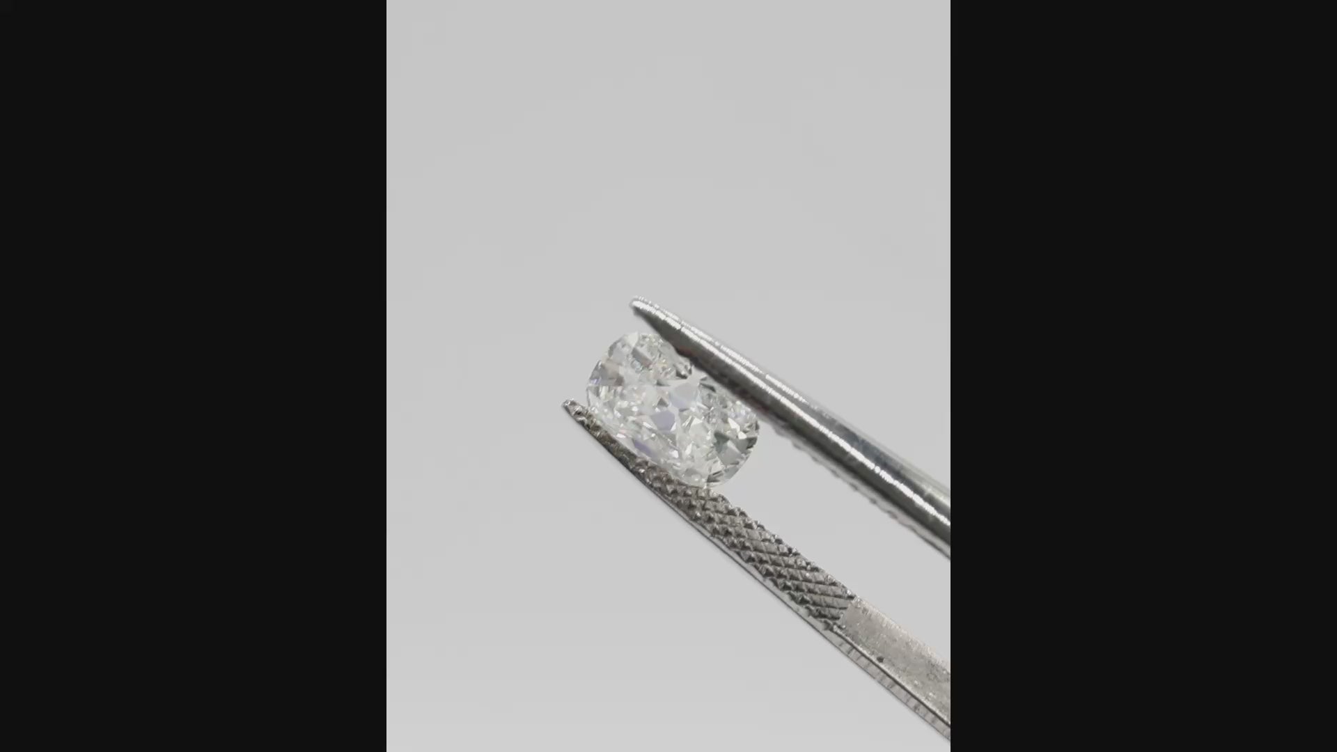 6304 Cushion 1.60ct D VVS2